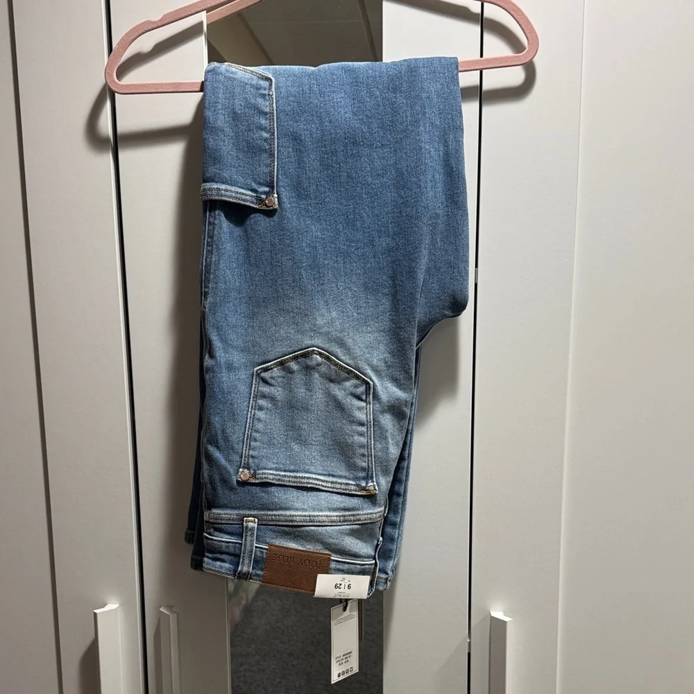 Judy Blue high rise straight jeans - Picture 4 of 4